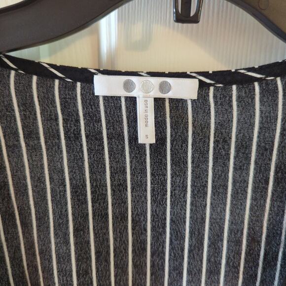 Three Dots Wrap Top, EUC, S - Picture 3 of 5